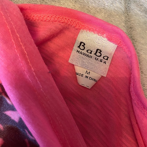 Cropped neon pink tshirt - Picture 2 of 2